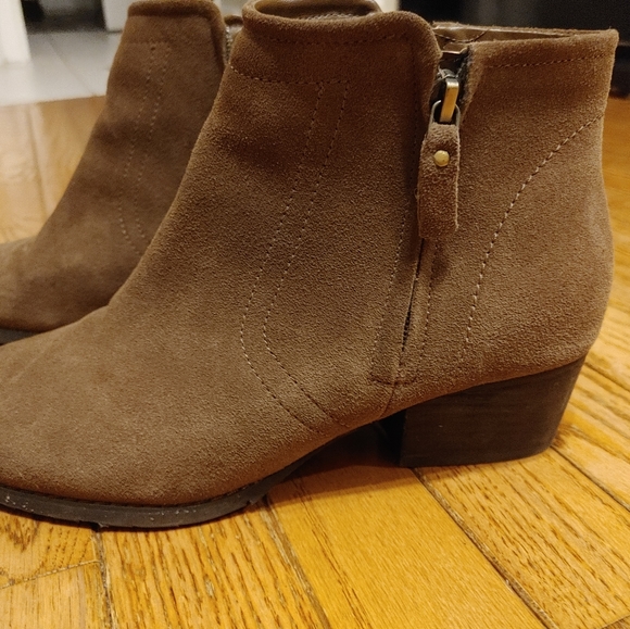 Naturalizer Collage Booties - Picture 11 of 12